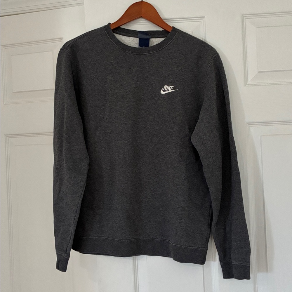 Grey Nike Crewneck Sweatshirt - Size medium
